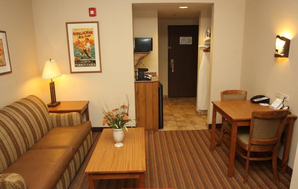 Express & By Ihg 2* Donegal